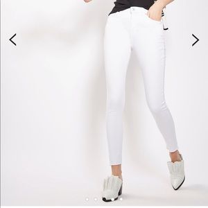 NWT TOPSHOP | white Jamie jeans